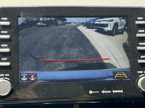 Used 2022 Toyota Avalon XLE FWD image 19