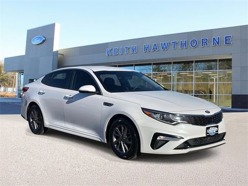 Used 2020 Kia Optima LX image 1