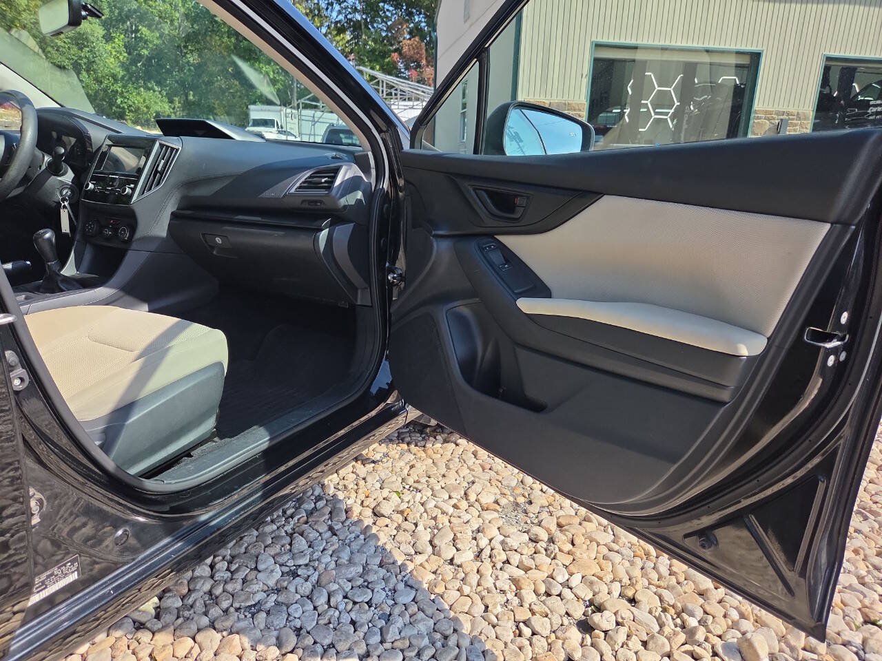 Used 2018 Subaru Impreza 2.0i AWD/4WD image 23