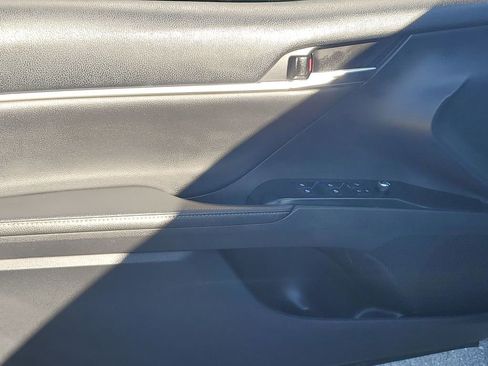Used 2020 Toyota Camry XSE image 43