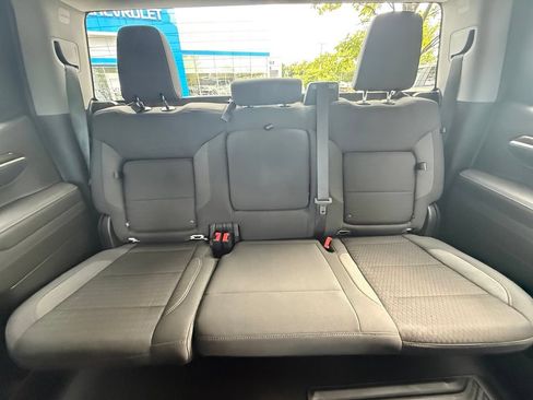 Used 2023 Chevrolet Silverado 1500 LT AWD/4WD image 34