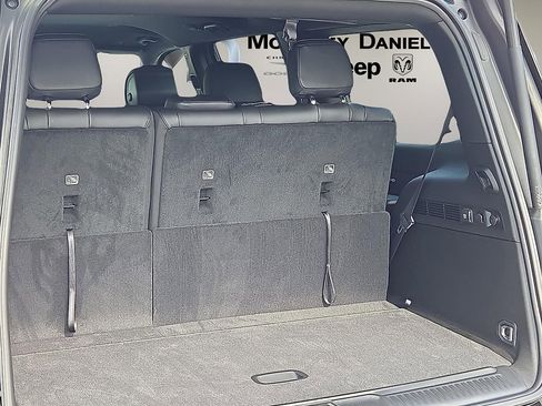 New 2026 Jeep Grand Wagoneer 4WD w/ HD Trailer Tow Package image 9