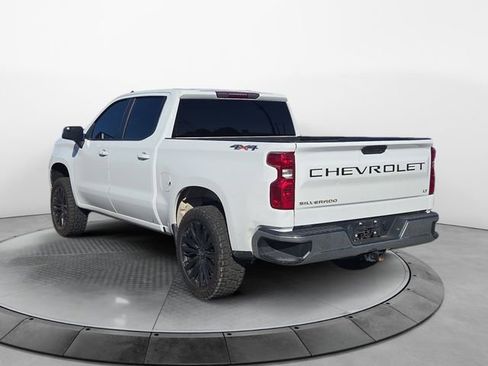 Used 2021 Chevrolet Silverado 1500 LT image 3