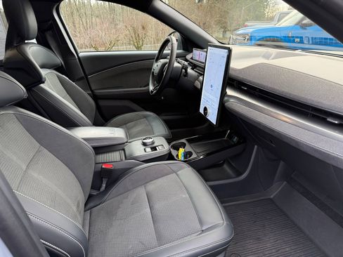 Used 2024 Ford Mustang Mach-E GT image 10