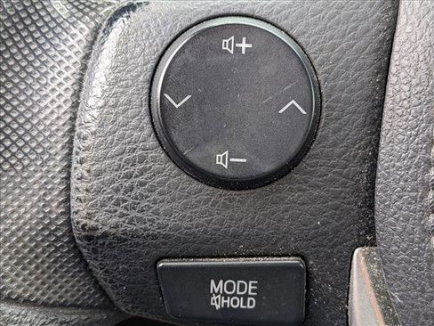 Used 2017 Toyota Corolla LE FWD image 11