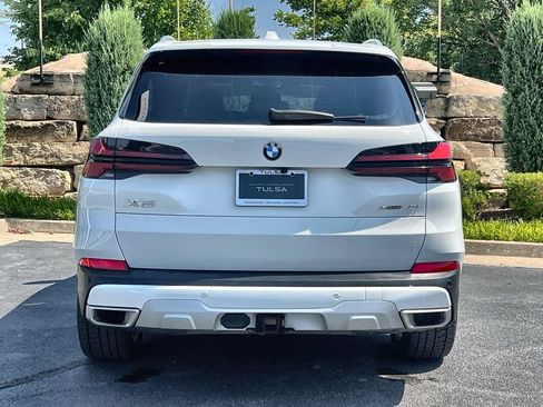 Used 2024 BMW X5 xDrive40i w/ Premium Package AWD/4WD image 4