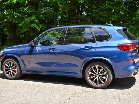 Used 2022 BMW X5 xDrive40i w/ M Sport Package AWD/4WD image 5