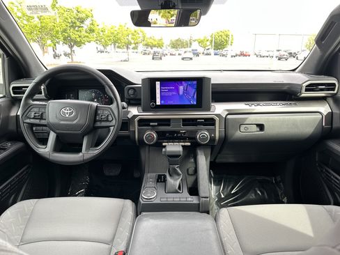 Used 2025 Toyota Tacoma SR5 image 29