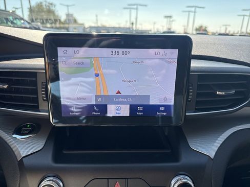 Used 2020 Ford Explorer XLT w/ Equipment Group 202A image 21