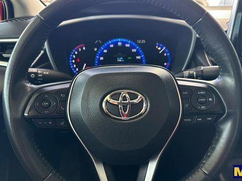 Used 2022 Toyota Corolla XLE image 25