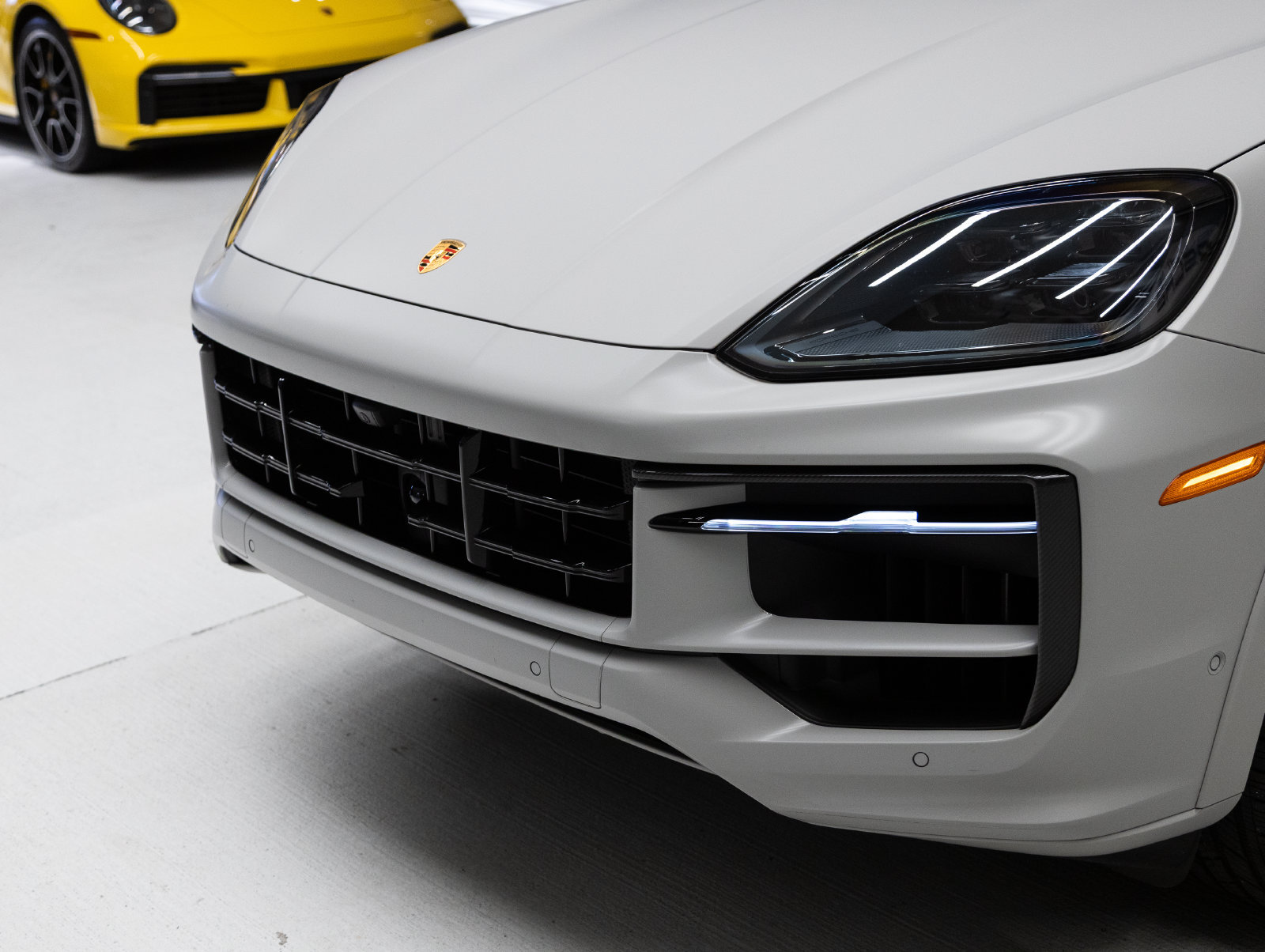 Certified 2026 Porsche Cayenne GTS AWD/4WD image 32