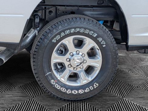 New 2026 RAM 2500 Big Horn AWD/4WD image 9