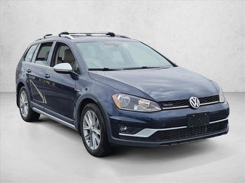 Used 2017 Volkswagen Golf Alltrack SE AWD/4WD image 3