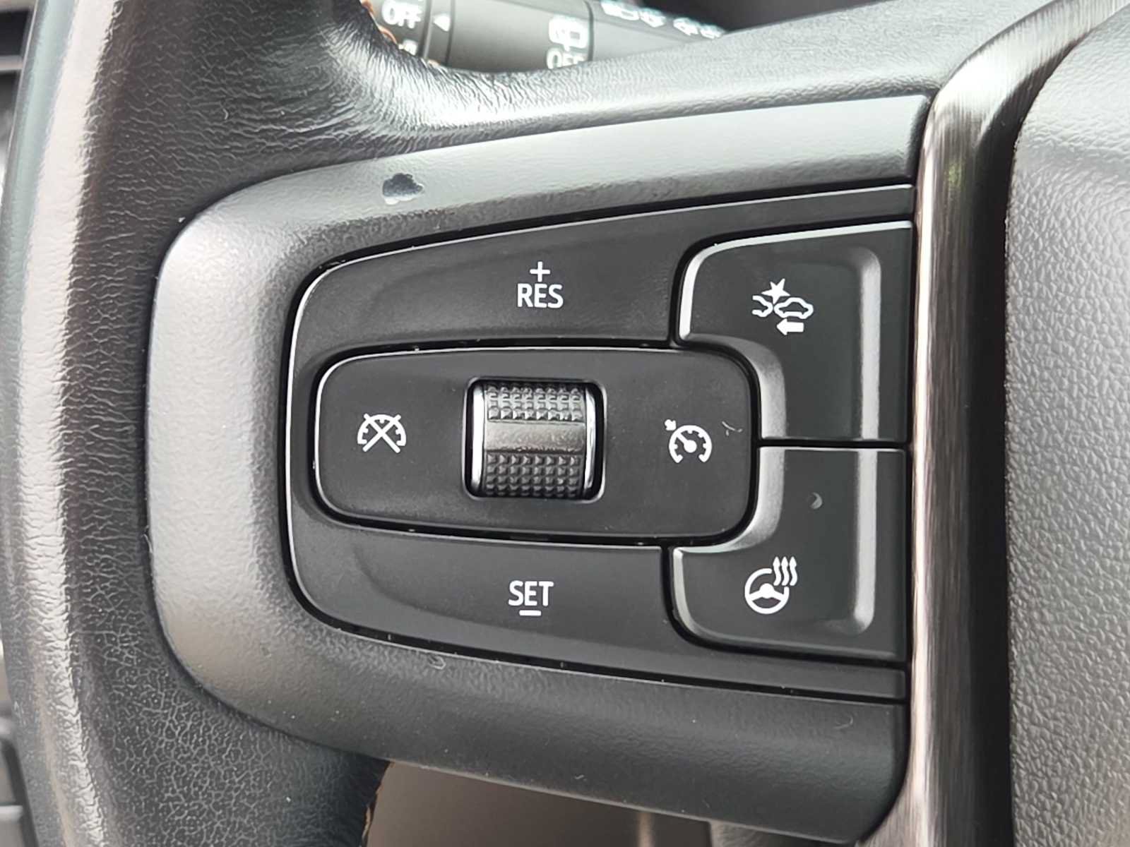 Used 2021 GMC Yukon XL AT4 AWD/4WD image 23