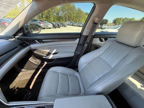 Used 2018 Honda Accord EX-L image 13