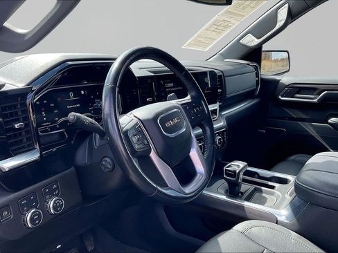 Used 2023 GMC Sierra 1500 SLT image 19