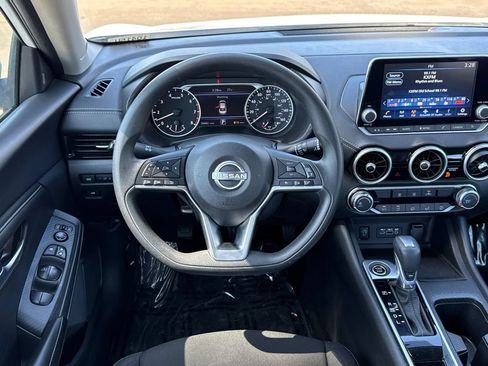 Used 2024 Nissan Sentra SV FWD image 14