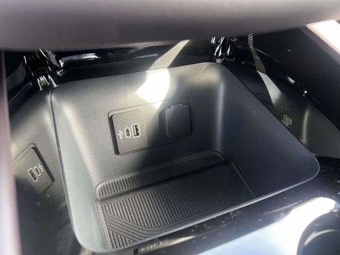 New 2026 Ford Explorer Platinum image 18