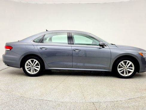 Used 2020 Volkswagen Passat 2.0T SE w/ Sunroof Package image 4
