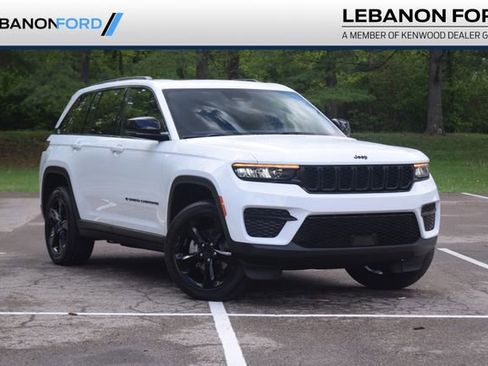 Used 2024 Jeep Grand Cherokee Altitude AWD/4WD image 1