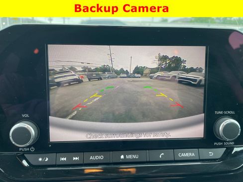 Used 2023 Nissan Pathfinder SV AWD/4WD image 30