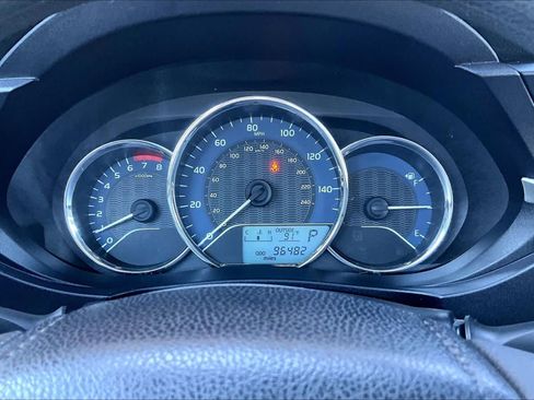 Used 2016 Toyota Corolla LE FWD image 26