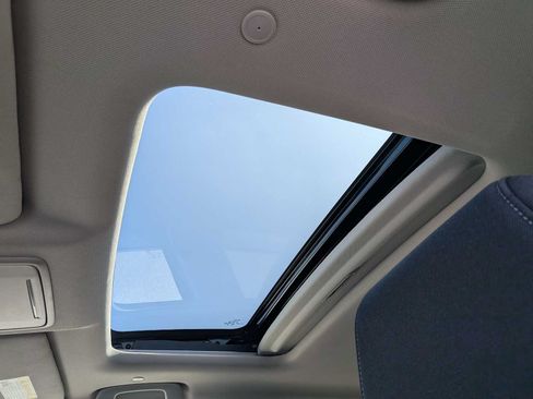 Certified 2025 Honda CR-V EX image 17
