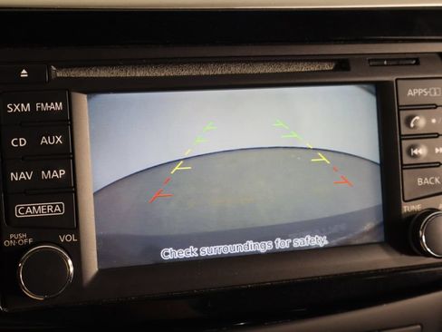 Used 2018 Nissan Sentra SR w/ Technology Package FWD image 32