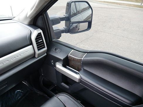 Used 2020 Ford F250 Lariat w/ Lariat Ultimate Package image 23