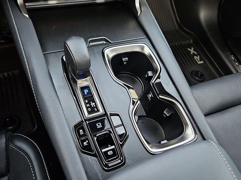 Used 2025 Lexus RX 450h Luxury w/ Convenience Package image 16