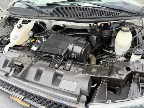 Used 2020 Chevrolet Express 2500 w/ Driver Convenience Package RWD image 29