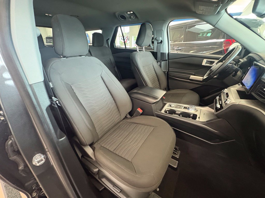 Used 2020 Ford Explorer XLT w/ Comfort Package AWD/4WD image 33