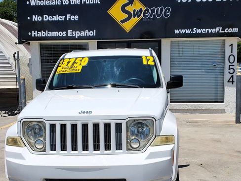 Used 2012 Jeep Liberty Sport RWD image 2