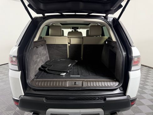 Used 2016 Land Rover Range Rover Sport HSE image 12