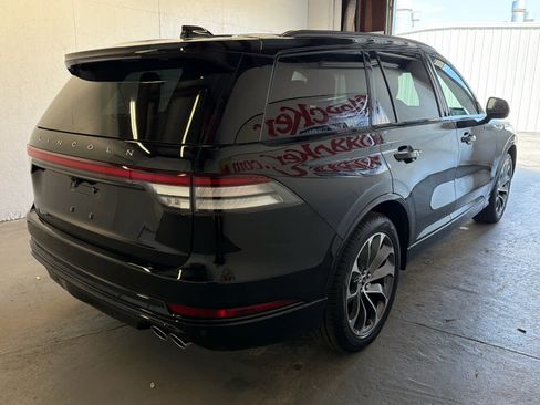 Used 2025 Lincoln Aviator 2WD w/ Jet Appearance Package image 5
