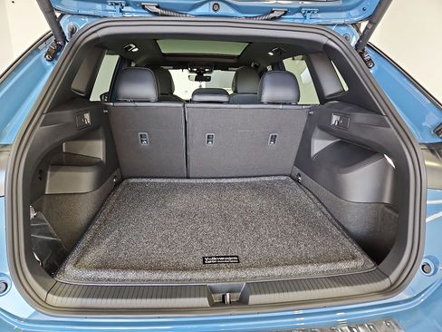 New 2026 Volkswagen Tiguan SE R-Line FWD image 13