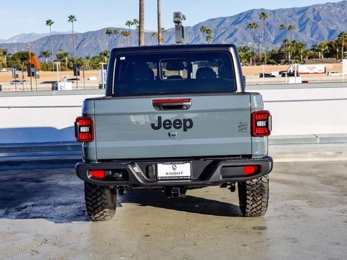 New 2026 Jeep Gladiator Willys image 8
