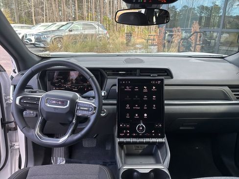 Used 2025 GMC Terrain Elevation AWD/4WD image 42