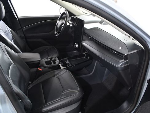Used 2025 Ford Mustang Mach-E Premium AWD/4WD image 10