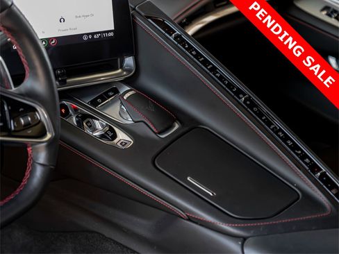 Used 2022 Chevrolet Corvette Stingray Premium Conv w/ Z51 Performance Package image 21