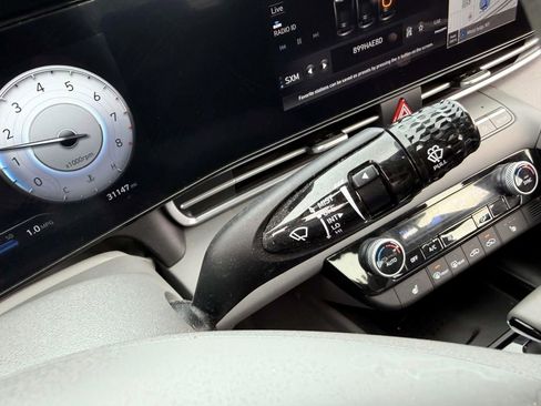 Used 2023 Hyundai Elantra SEL w/ Convenience Package image 26