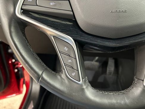 Used 2025 Cadillac XT5 Premium Luxury w/ Technology Package AWD/4WD image 16
