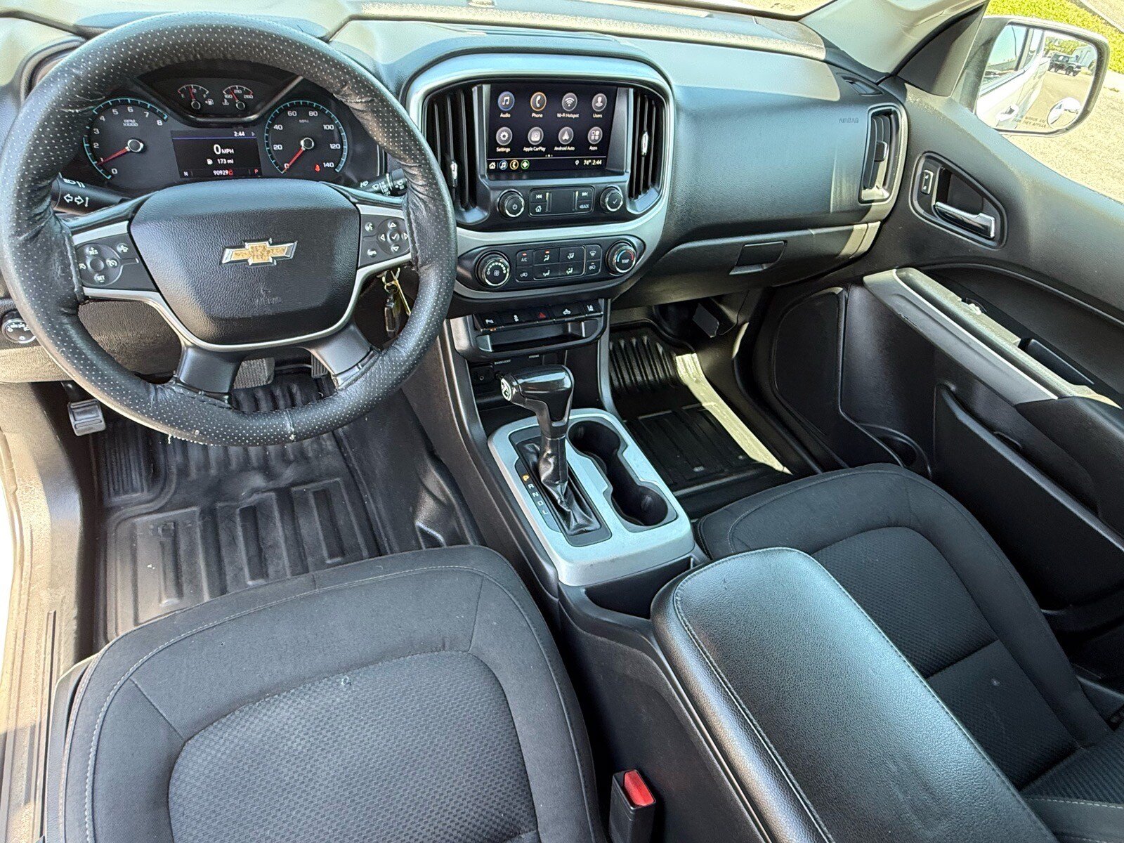 Used 2020 Chevrolet Colorado LT w/ Safety Package RWD image 12