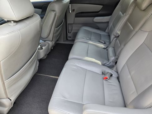 Used 2016 Honda Odyssey SE image 40
