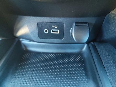 Used 2020 Nissan Rogue SV AWD/4WD image 22