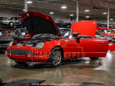 Used 2002 Ford Thunderbird Deluxe image 82