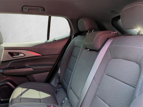 Used 2025 Chevrolet Equinox EV LT FWD image 17