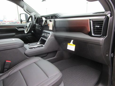 New 2026 GMC Sierra 2500 Denali w/ Denali Reserve Package image 34