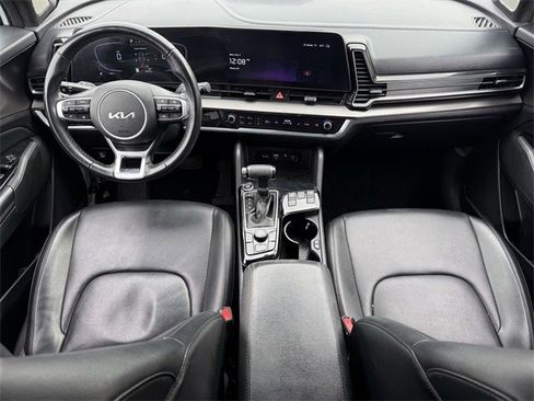 Used 2024 Kia Sportage EX image 10