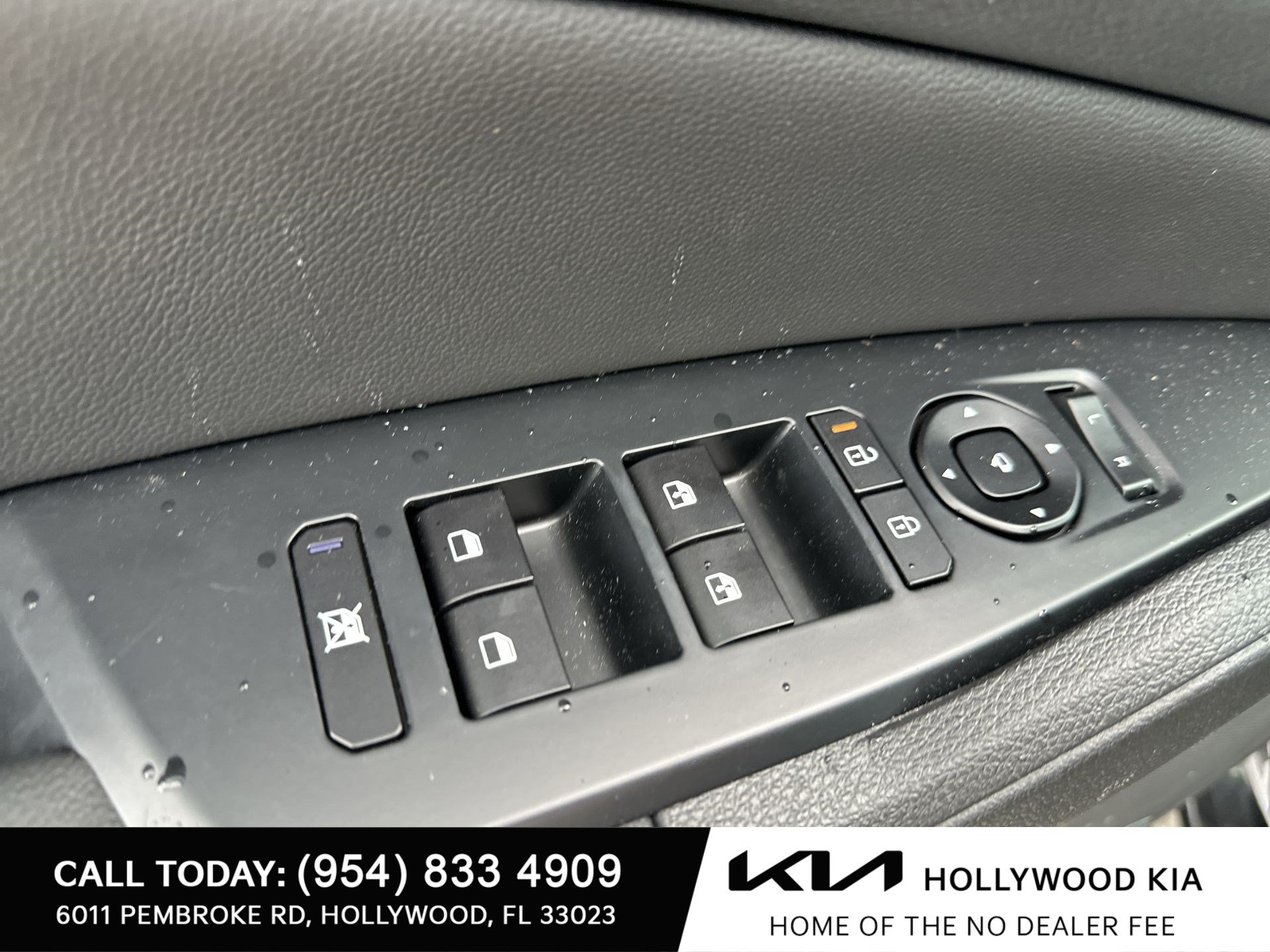 New 2026 Kia Sportage SX AWD/4WD image 17